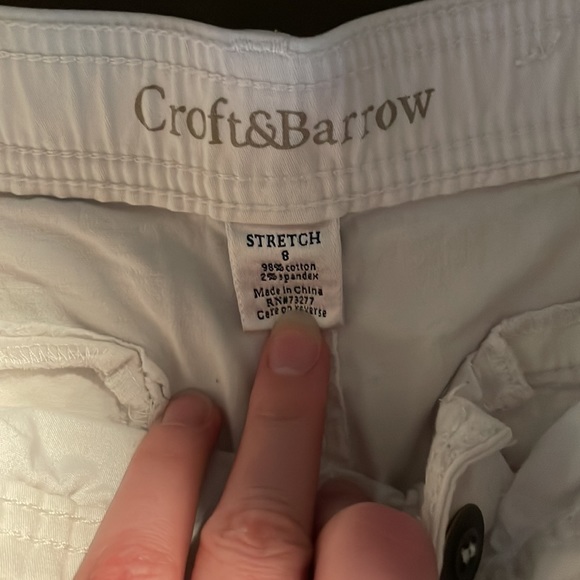 Croft and Barrow size 8 Stretch Cargo shorts - Picture 2 of 4